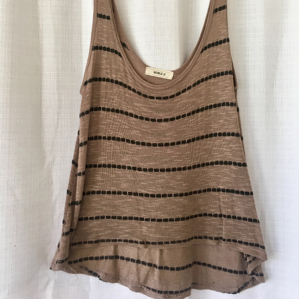 Noble U loose tank top